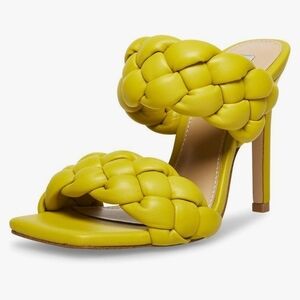 Steve Madden Kenley Heel- size 9